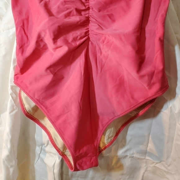 0054. EUC ~ Speigal ~ Full Coverage ~ Swimsuit ~ Sweetheart Neckline ~ Ruched - Picture 4 of 10